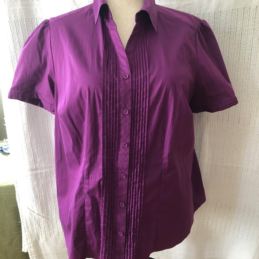 Croft&Barrow Purple Pleated Center Buttoned Shirt
